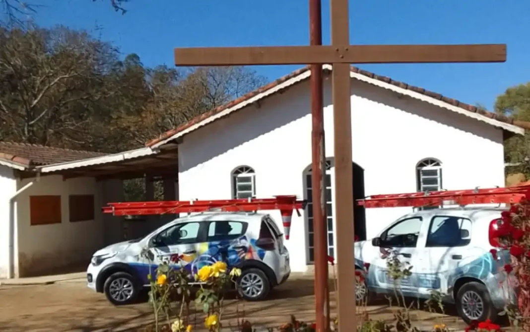 Cross Conection disponibiliza internet para apoiar recadastramento do CRAS no bairro dos Cunhas, em Pinhalzinho