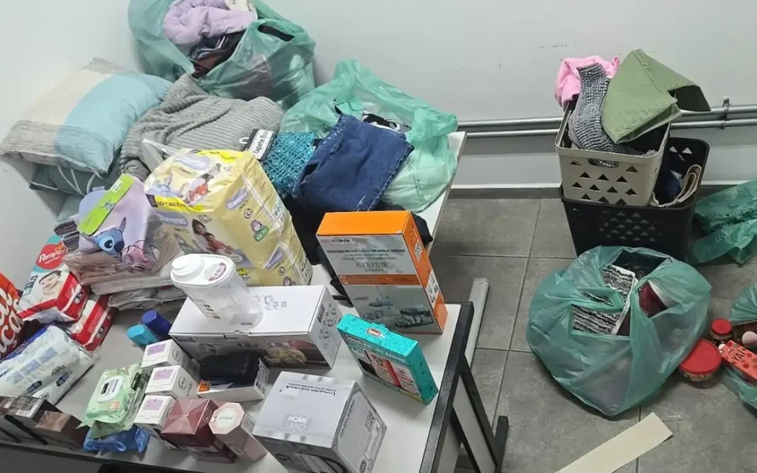FUNCIONÁRIA DE LOJA É PRESA APÓS LIBERAR R$ 10 MIL EM MERCADORIAS POR APENAS R$ 13