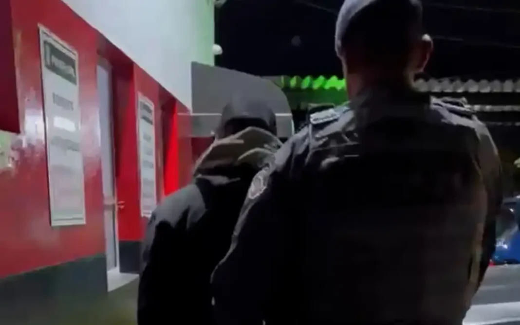 Homem é preso após, segundo a polícia, tentar fugir de abordagem e oferecer R$ 1 mil em Bragança