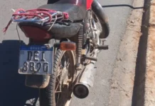 Motociclista é preso após abordagem com crianças de 5 e 6 anos e placa adulterada