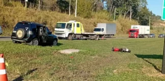 Motociclista fica gravemente ferido após colisão lateral na Rodovia Alkindar Monteiro Junqueira