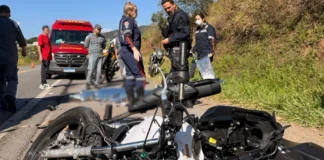 Motociclista morre em colisão com caminhão na Rodovia Alkindar Monteiro Junqueira