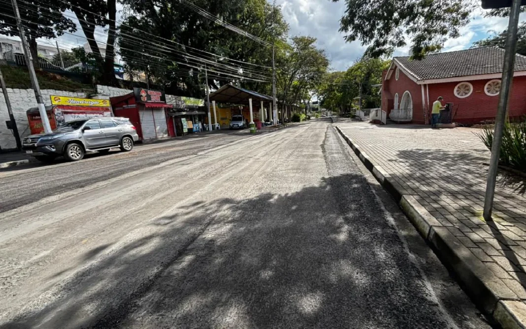 Obras alteram trânsito na Avenida Alpheu Grimello na segunda e terça-feira