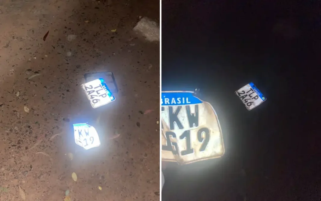 PLACAS DE DUAS MOTOCICLETAS FURTADAS SÃO ENCONTRADAS