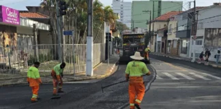 Prefeitura suspende aplicação de micropavimento do Programa Vias Novas devido às condições climáticas