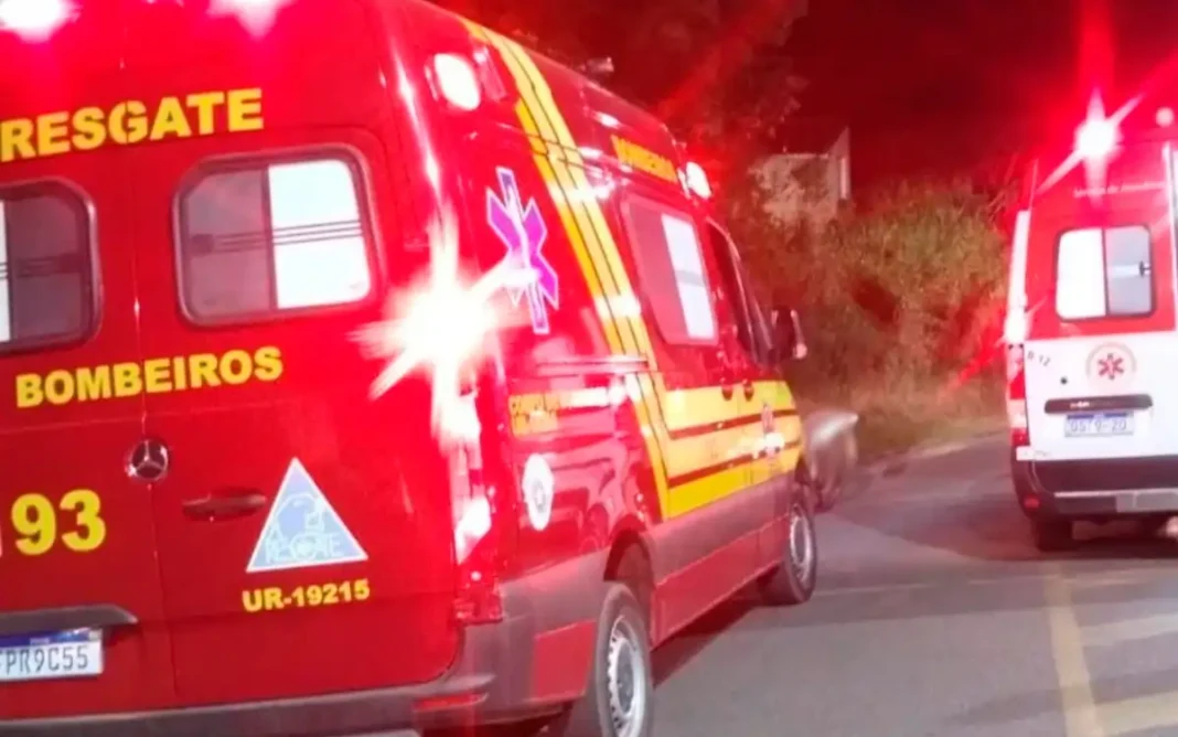 ACIDENTE ENTRE CARRO E MOTO DEIXA VÍTIMA FERIDA EM BRAGANÇA PAULISTA