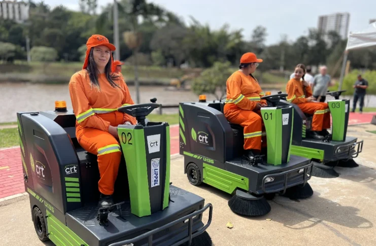 Bragança Paulista recebe novos equipamentos para limpeza urbana e coleta de resíduos