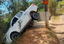 Caminhonete roubada é recuperada após perseguição e cerco policial em Nazaré Paulista