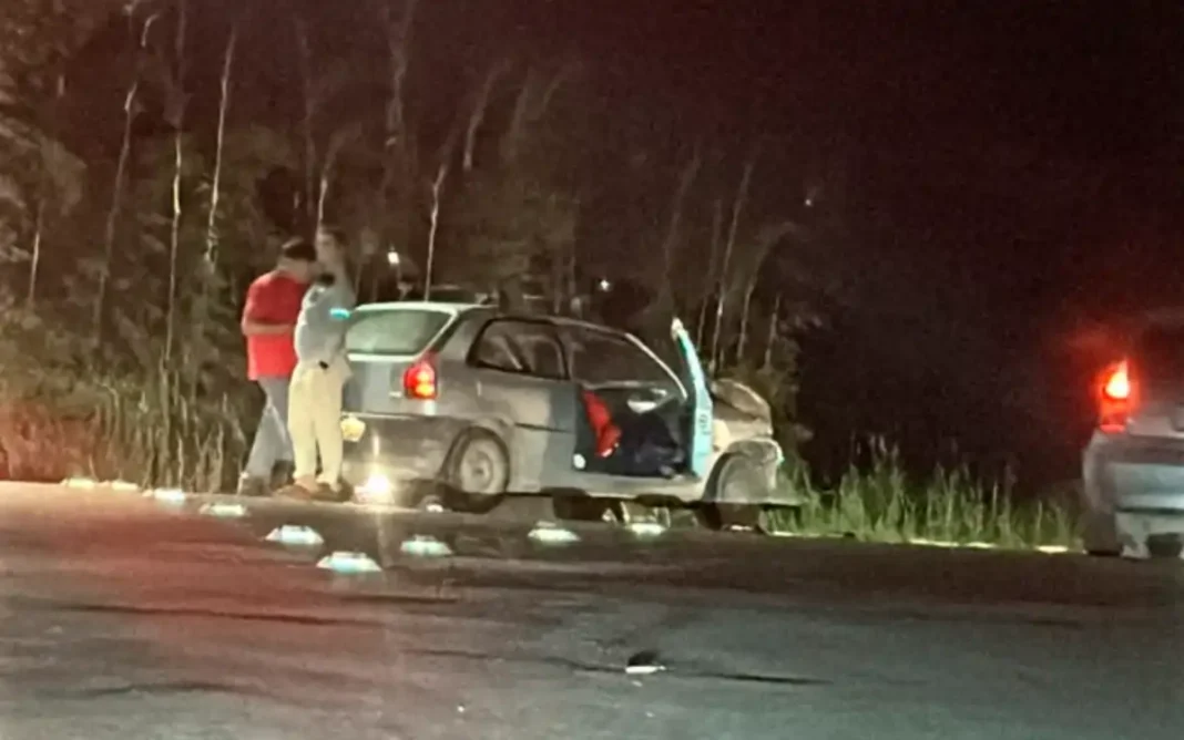 COLISÃO ENTRE DOIS VEÍCULOS DEIXA PASSAGEIRA FERIDA NA RODOVIA CAPITÃO BARDOINO