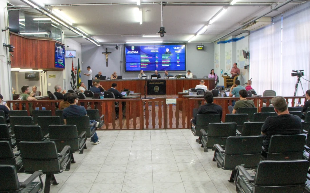 Câmara aprova criação de políticas para saúde bucal e Fórum Inter-religioso em Bragança Paulista