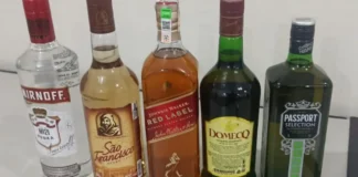 Furtou bebidas, tentou sair na mão durante a contenção e acabou preso