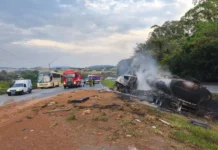 Grave acidente deixa uma pessoa morta e provoca 11 km de congestionamento na Fernão Dias
