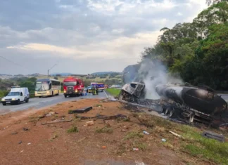 Grave acidente deixa uma pessoa morta e provoca 11 km de congestionamento na Fernão Dias