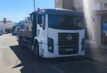 Homem é preso em flagrante com caminhão furtado e placas adulteradas em Atibaia