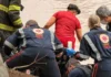 Motorista perde o controle e morre após carro cair em lago em Bragança Paulista