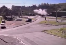 Motorista tem prisão preventiva decretada após acidente que derrubou passarela na Fernão Dias