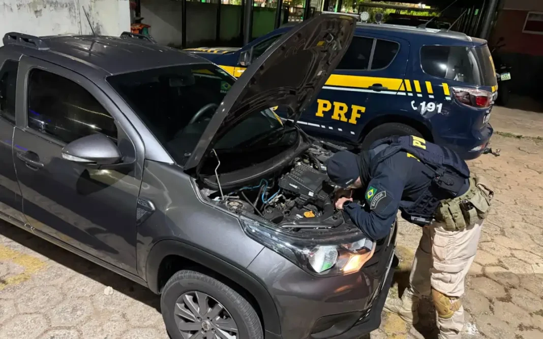 PRF RECUPERA VEÍCULO FURTADO HÁ MENOS DE UMA SEMANA EM ATIBAIA