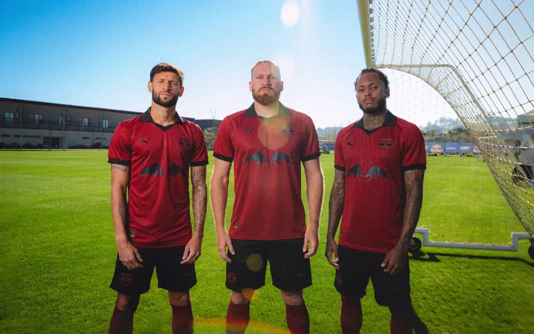 PUMA e Red Bull Bragantino lançam terceiro uniforme da temporada 2026