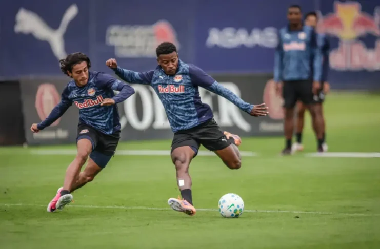 Red Bull Bragantino recebe o Grêmio pela 24ª rodada do Brasileirão