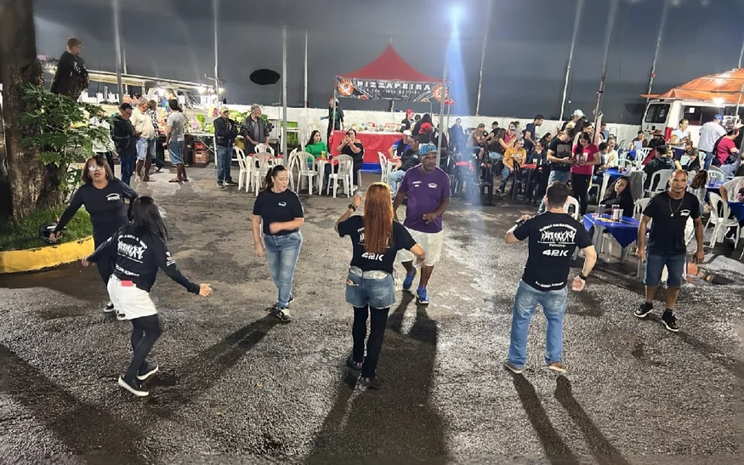Turma do Passinho se apresenta na Feira Noturna do Posto de Monta nesta quinta-feira