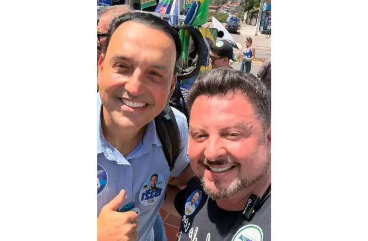 Adesivaço histórico em Atibaia consolida a candidatura do delegado Sandro Montanari na Região