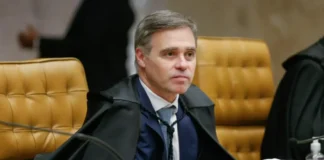 Campanha de Lula é multada por impulsionar vídeo contra Flávio