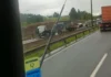 Acidente com carreta provoca longa fila na Fernão Dias, em Bragança Paulista