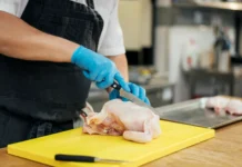 Curso gratuito capacita moradores de Bragança Paulista em processamento de carne de aves