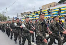 Desfile de 7 de Setembro reúne escolas, entidades e forças de segurança em Bragança Paulista