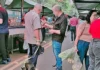 Engenheiro Adriano Pires cumpre agenda de campanha em feiras livres de Bragança Paulista