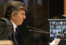 Fux suspende decisão de Dino e restabelece ordem do TSE contra posts sobre Flávio e Nossa Senhora Aparecida
