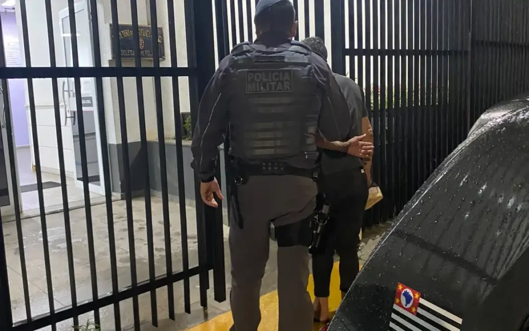 Homem é preso após suspeita de tentativa de homicídio com golpes de faca em Nazaré Paulista