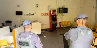 Ladrões invadem agência de crédito e tentam arrombar caixa eletrônico em Bragança Paulista