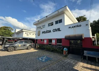 Fuga com cafés e bebida termina com prisão de homem após ameaça com vidro em Bragança