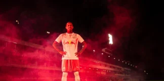 Red Bull Bragantino anuncia a contratação de Wallace Yan, ex-Flamengo