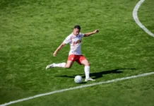 Red Bull Bragantino enfrenta o Flamengo no Maracanã pela 28ª rodada do Brasileirão