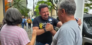 Delegado Sandro Montanari mantém agenda de campanha nas ruas nos últimos dias