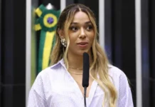 Erika Hilton pode trocar o PSOL pelo PT antes da posse da nova legislatura