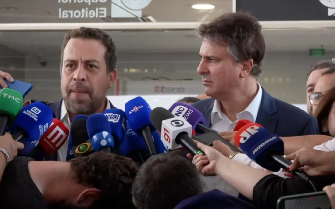 LULA E FLÁVIO BOLSONARO CHEGAM A ACORDO PARA ABERTURA DE SIGILOS NO TSE