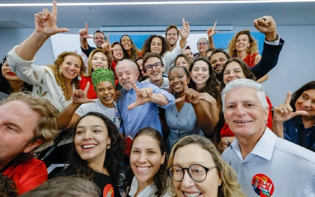 Lula defende fim da escala 6x1 e aprovação da PEC da Segurança Pública