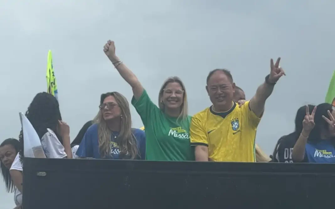 Mega carreata marca encerramento da campanha do deputado Coronel Américo
