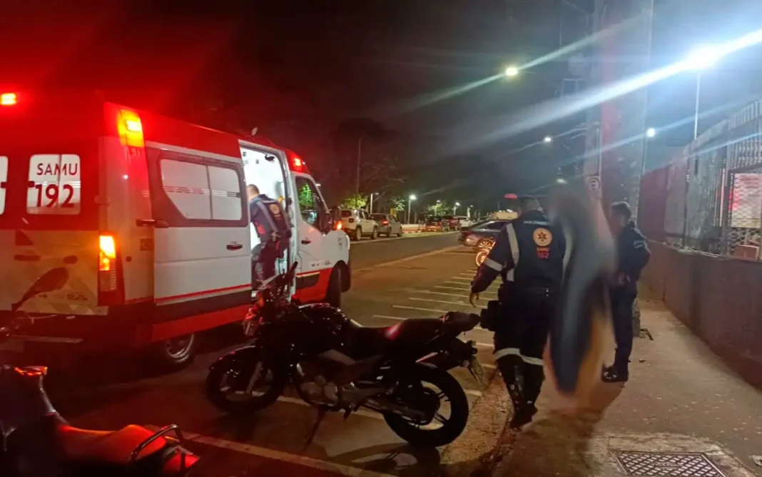 POPULARES ACIONAM A GCM APÓS HOMEM COMEÇAR A SE AFOGAR NO LAGO DO TABOÃO