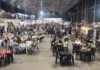 Feira Noturna do Posto de Monta recebe show sertanejo nesta quinta-feira