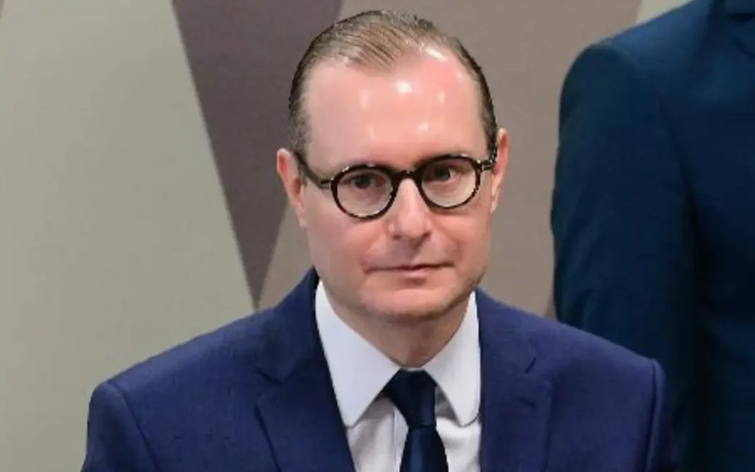 ZANIN PRORROGA HORÁRIO DE VOTAÇÃO EM TODO O BRASIL PARA 19H